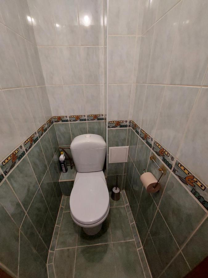 2К Апартаменты Ул.Ревуцкого 19/1 Kiew Exterior foto