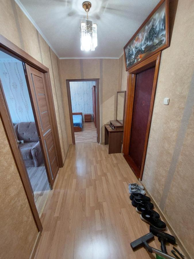2К Апартаменты Ул.Ревуцкого 19/1 Kiew Exterior foto